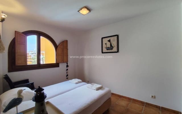 2 makuuhuone Kattohuoneisto myytävänä paikassa Punta Prima, Orihuela mukana uima-altaan - 299 900 € (Ref: 9920911)