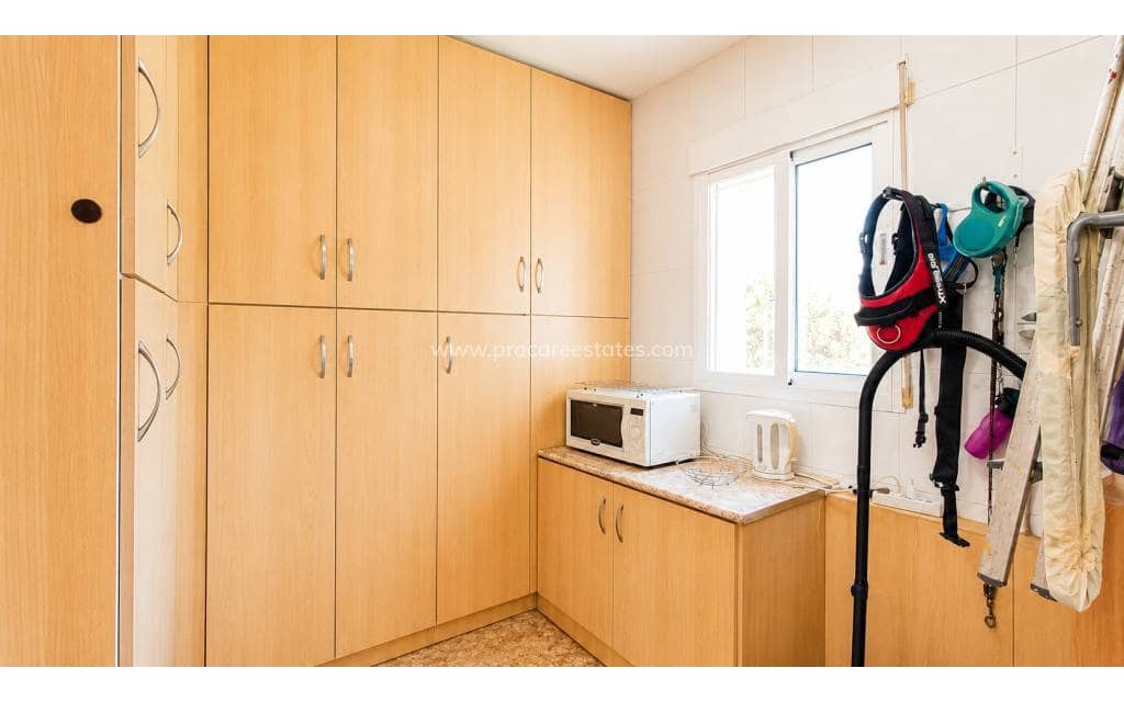 3 soveværelse Villa til salg i Macisvenda med swimmingpool - € 265.000 (Ref: 9920912)