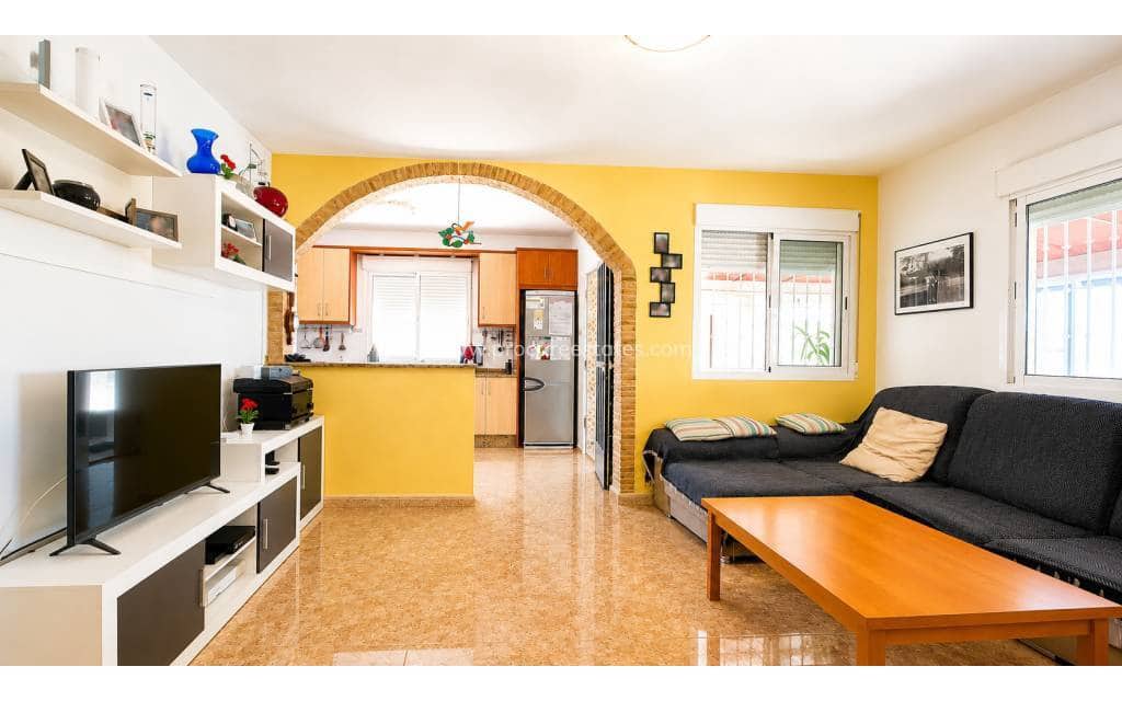 3 soveværelse Villa til salg i Macisvenda med swimmingpool - € 265.000 (Ref: 9920912)
