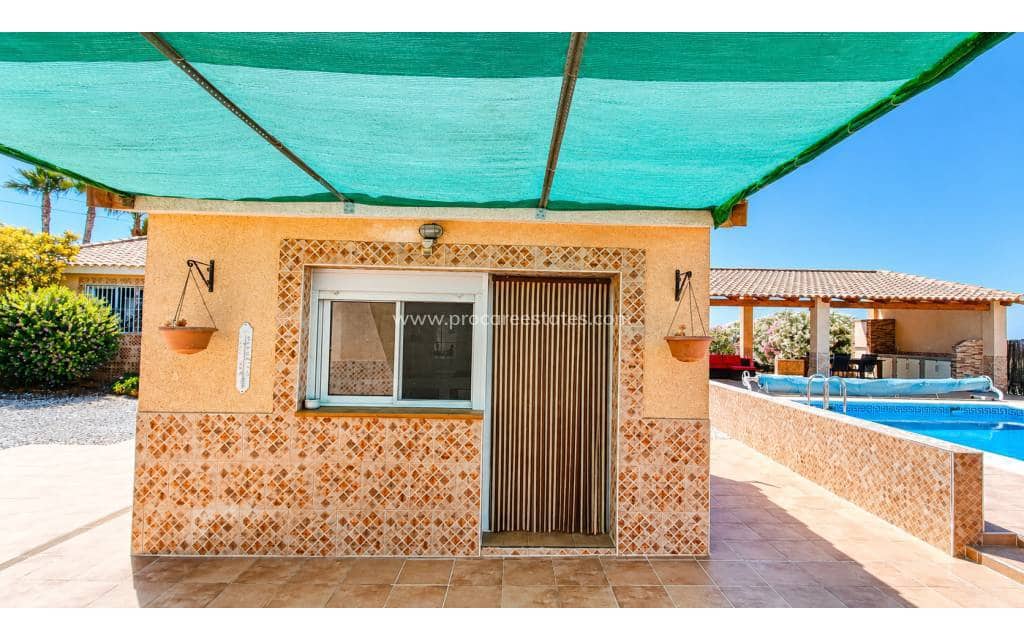 3 soveværelse Villa til salg i Macisvenda med swimmingpool - € 265.000 (Ref: 9920912)