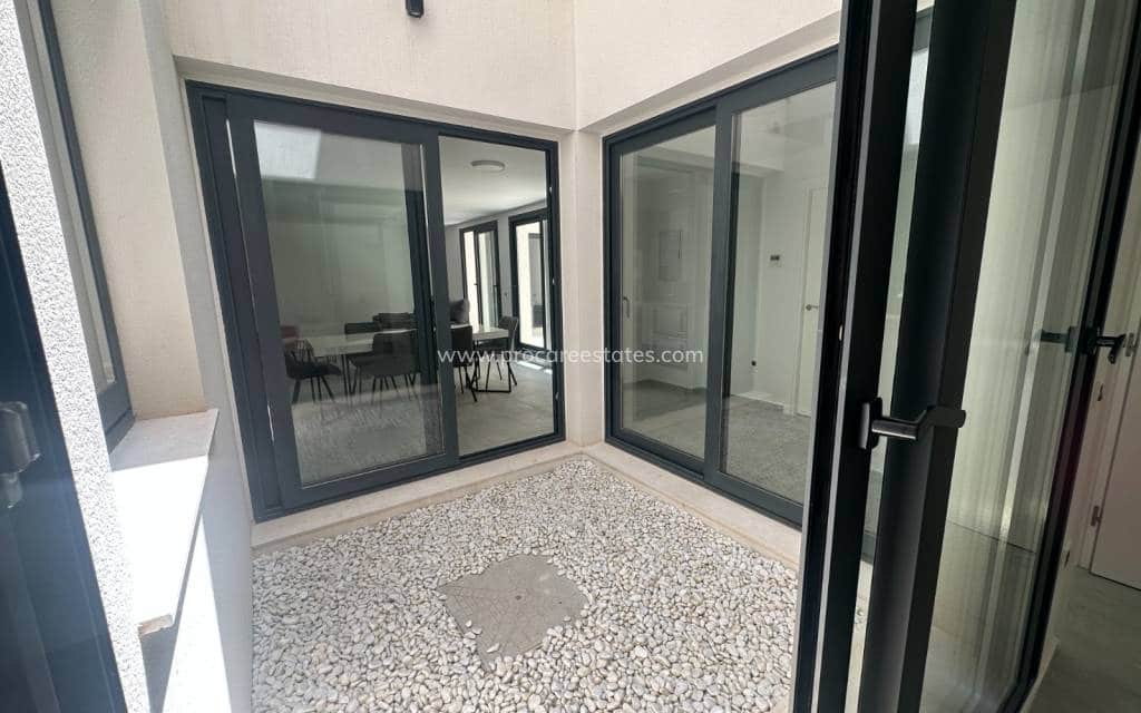 5 bedroom Villa for sale in San Miguel de Salinas with pool - € 499,990 (Ref: 9920914)