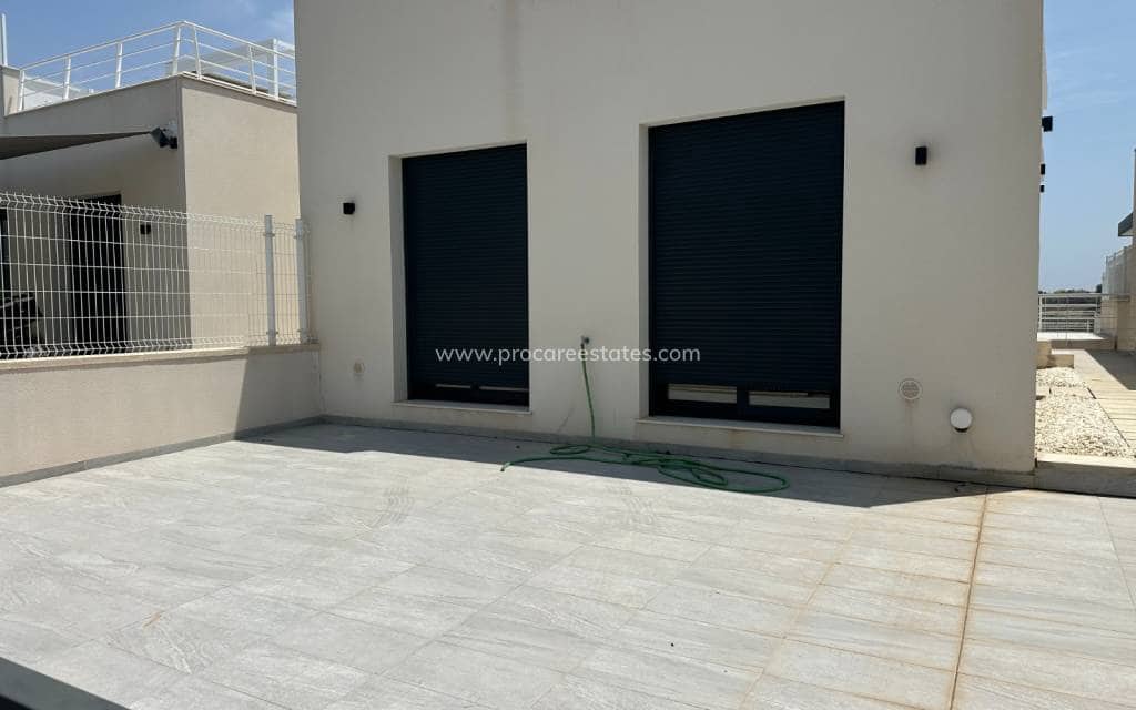 5 bedroom Villa for sale in San Miguel de Salinas with pool - € 499,990 (Ref: 9920914)