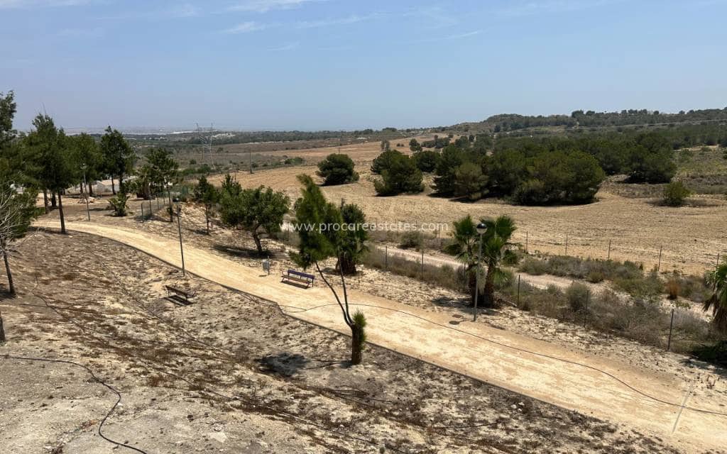 5 bedroom Villa for sale in San Miguel de Salinas with pool - € 499,990 (Ref: 9920914)