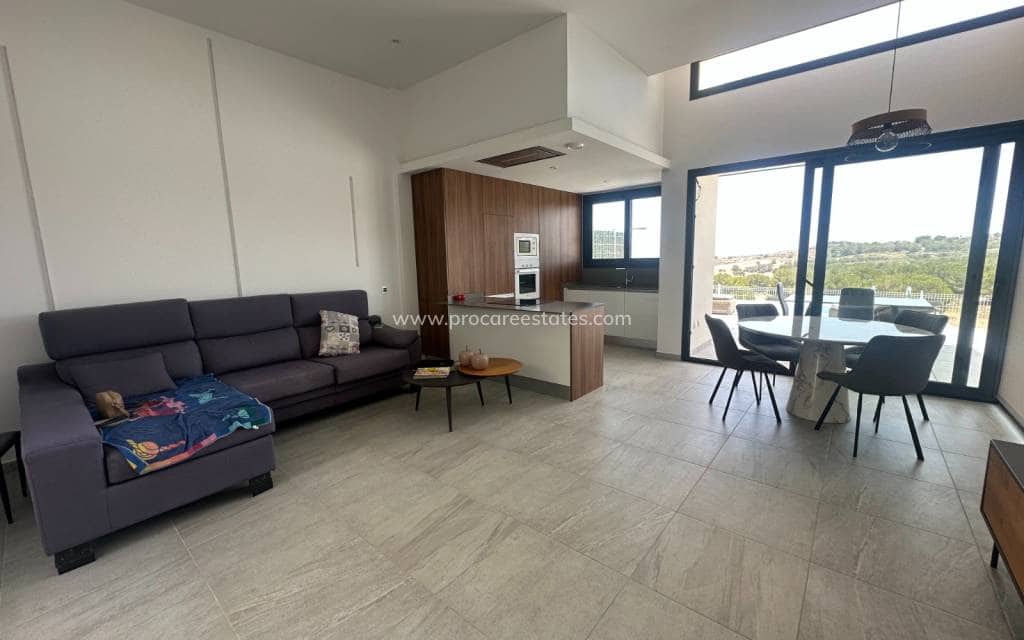 5 bedroom Villa for sale in San Miguel de Salinas with pool - € 499,990 (Ref: 9920914)