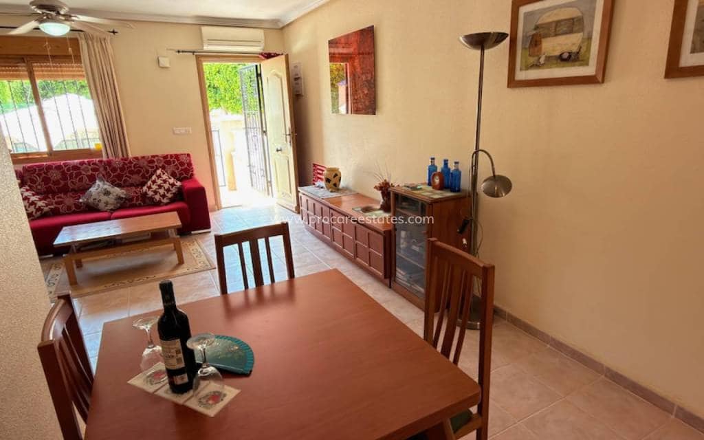 2 sypialnia Willa na sprzedaż w Ciudad Quesada z basenem - 169 995 € (Ref: 9921080)