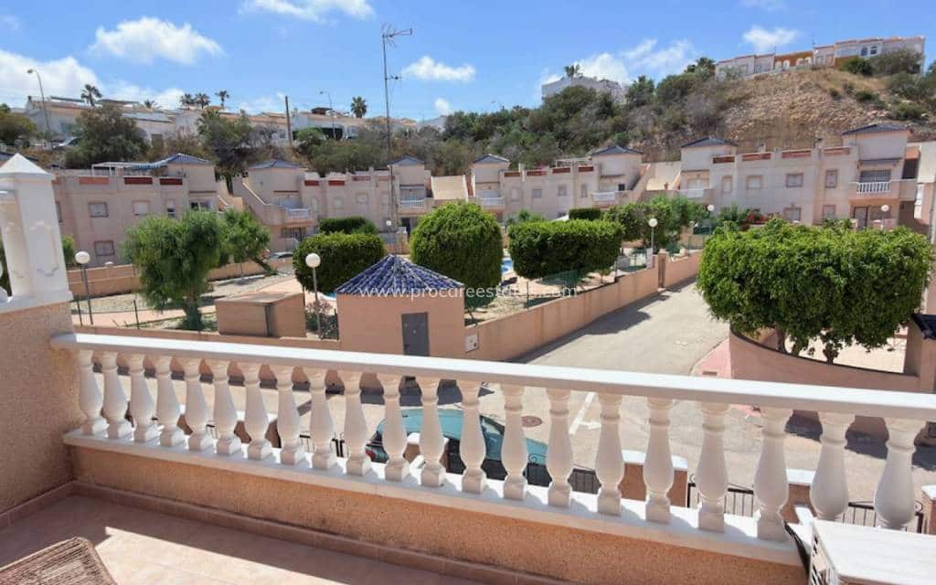 2 sypialnia Willa na sprzedaż w Ciudad Quesada z basenem - 169 995 € (Ref: 9921080)