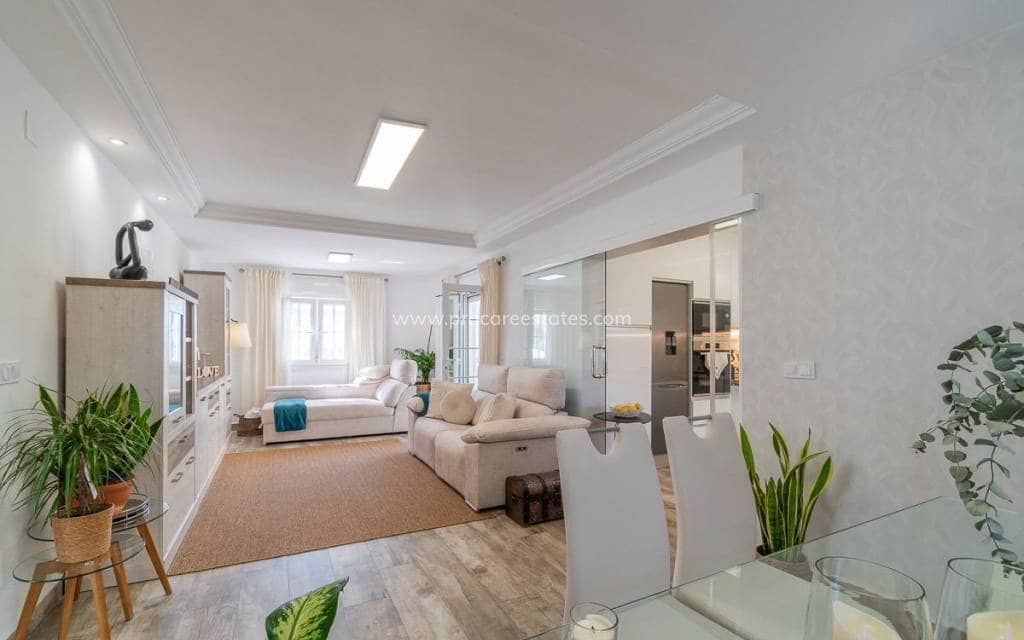 4 chambre Maison de Ville à vendre à Filipinas avec piscine - 399 000 € (Ref: 9921081)