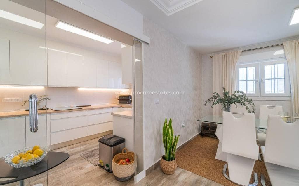 4 chambre Maison de Ville à vendre à Filipinas avec piscine - 399 000 € (Ref: 9921081)
