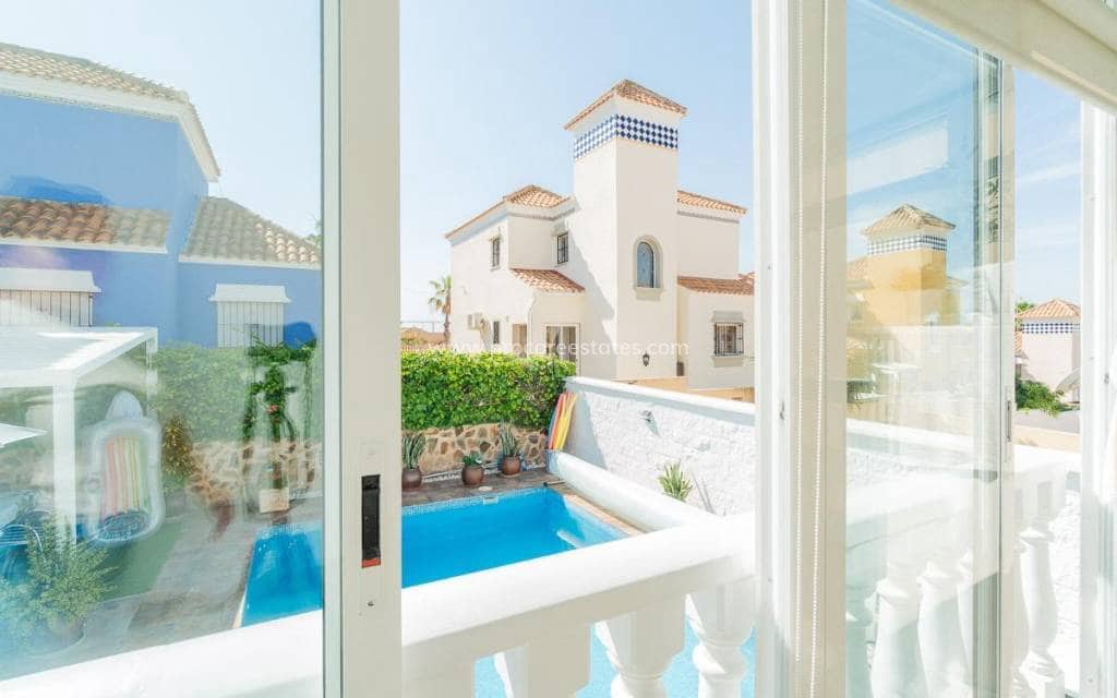 4 chambre Maison de Ville à vendre à Filipinas avec piscine - 399 000 € (Ref: 9921081)