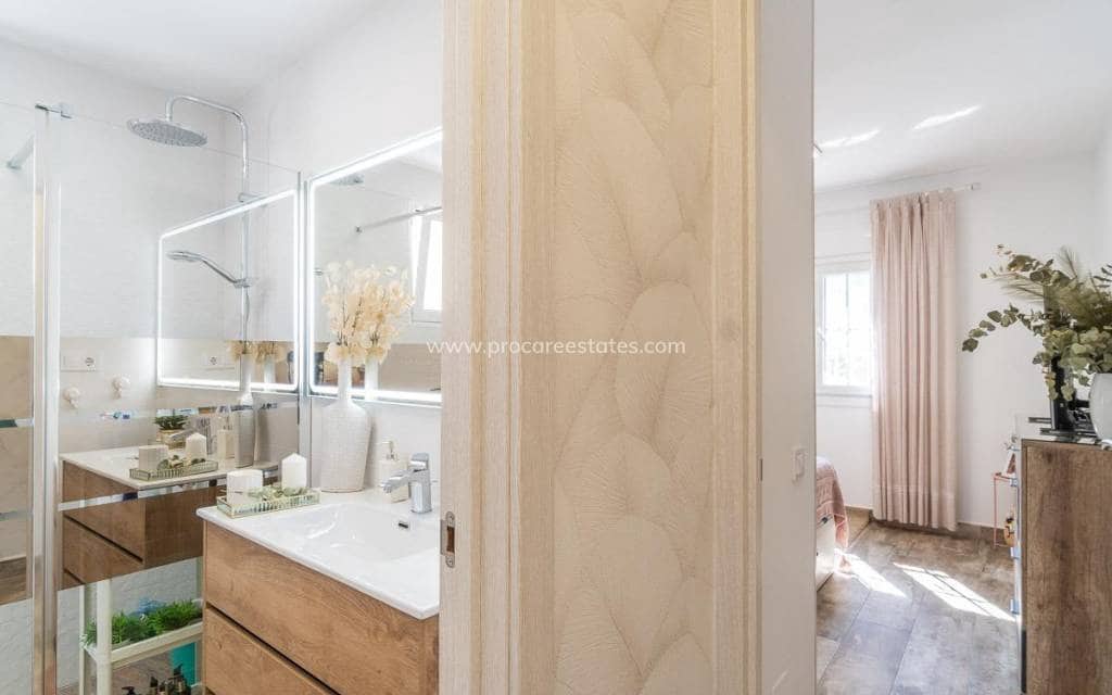 4 chambre Maison de Ville à vendre à Filipinas avec piscine - 399 000 € (Ref: 9921081)
