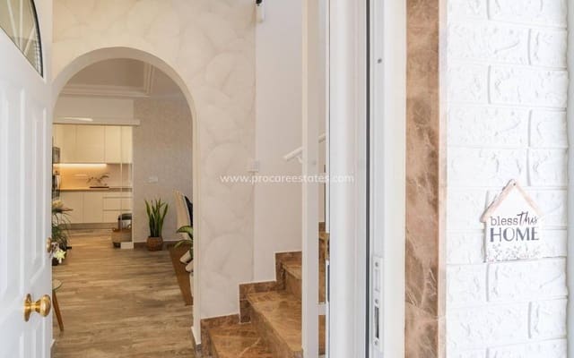 4 chambre Maison de Ville à vendre à Las Filipinas avec piscine - 399 000 € (Ref: 9921081)