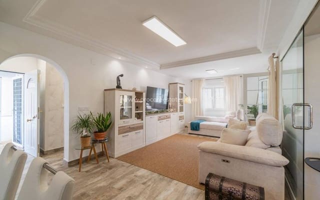 4 chambre Maison de Ville à vendre à Las Filipinas avec piscine - 399 000 € (Ref: 9921081)