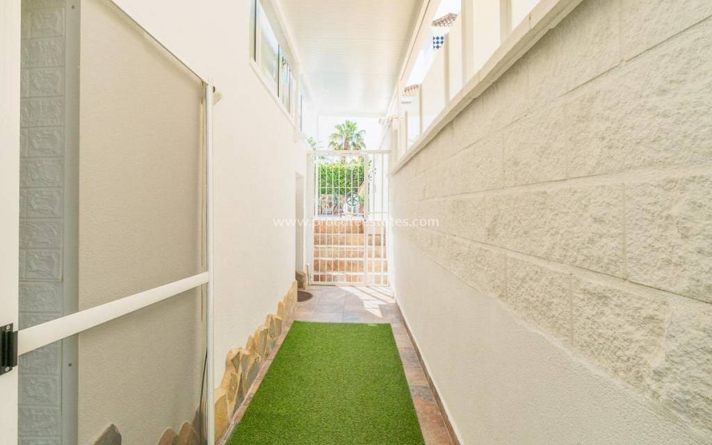 4 chambre Maison de Ville à vendre à Filipinas avec piscine - 399 000 € (Ref: 9921081)