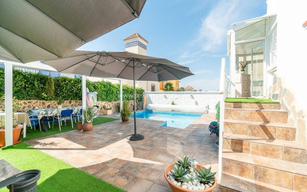 4 chambre Maison de Ville à vendre à Filipinas avec piscine - 399 000 € (Ref: 9921081)