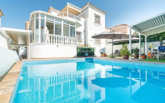4 chambre Maison de Ville à vendre à Las Filipinas avec piscine - 399 000 € (Ref: 9921081)