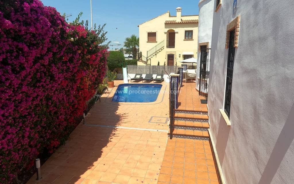 3 soverom Villa til salgs i Algorfa med svømmebasseng - € 449 995 (Ref: 9921083)