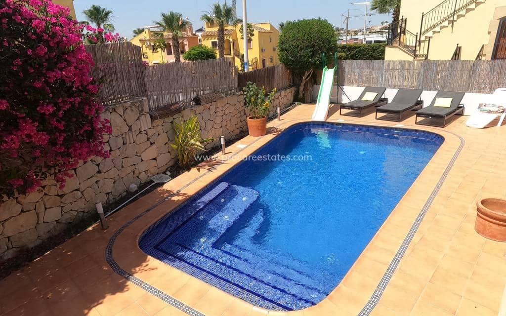 3 soverom Villa til salgs i Algorfa med svømmebasseng - € 449 995 (Ref: 9921083)