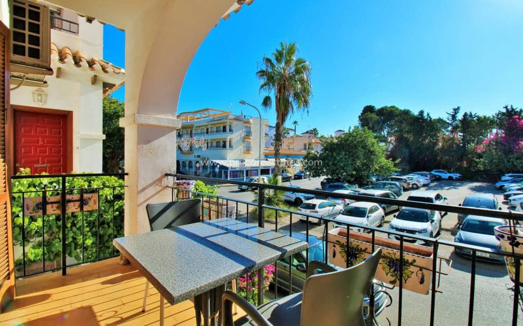 2 soveværelse Lejlighed til salg i Villamartin med swimmingpool - € 164.900 (Ref: 9921085)