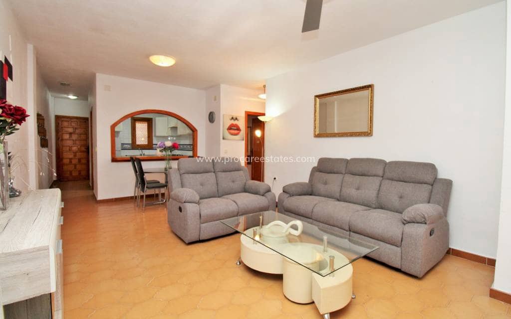 2 soveværelse Lejlighed til salg i Villamartin med swimmingpool - € 164.900 (Ref: 9921085)