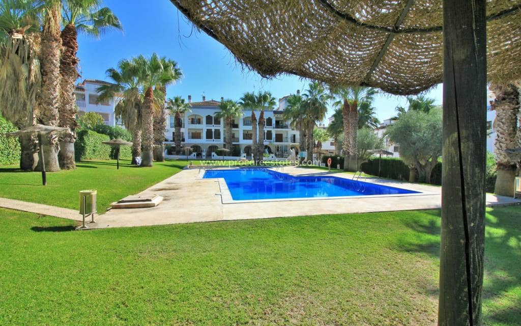 2 soveværelse Lejlighed til salg i Villamartin med swimmingpool - € 164.900 (Ref: 9921085)