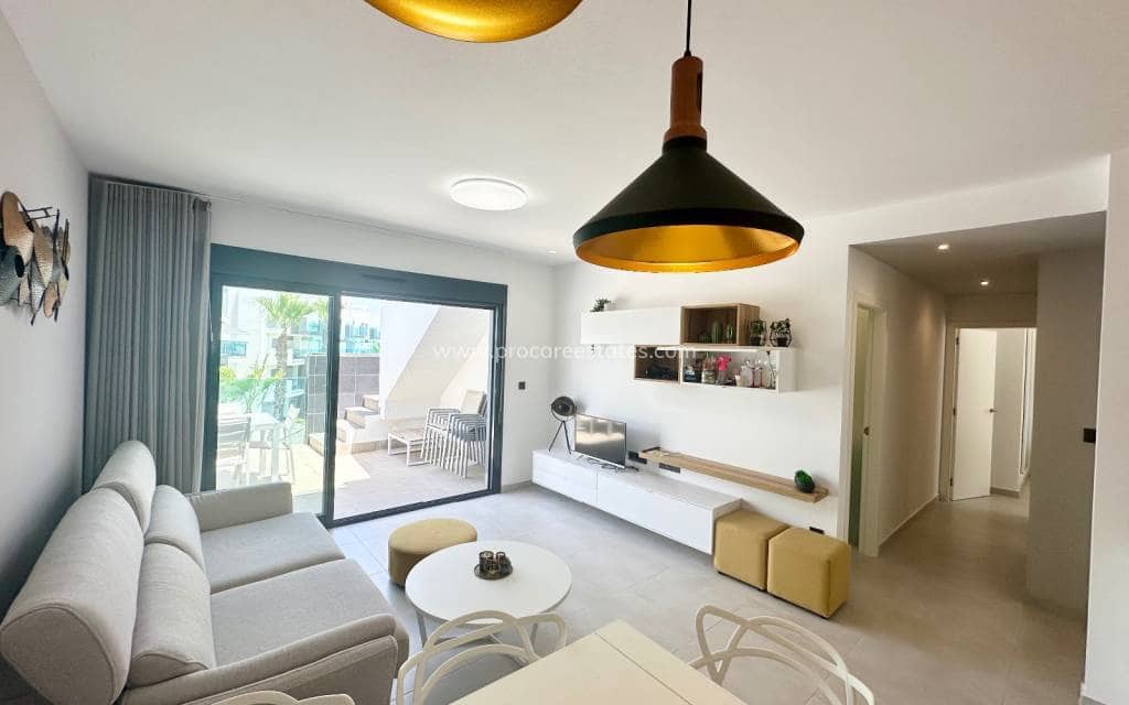 3 chambre Penthouse à vendre à El Raso avec piscine garage - 299 995 € (Ref: 9921476)