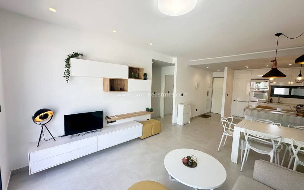 3 chambre Penthouse à vendre à El Raso avec piscine garage - 299 995 € (Ref: 9921476)