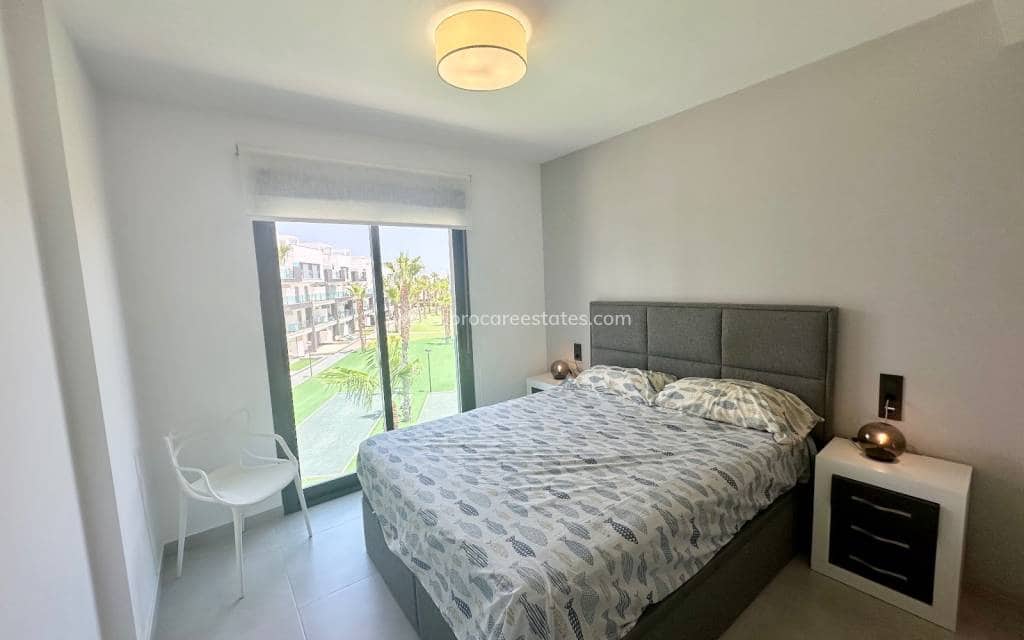 3 chambre Penthouse à vendre à El Raso avec piscine garage - 299 995 € (Ref: 9921476)