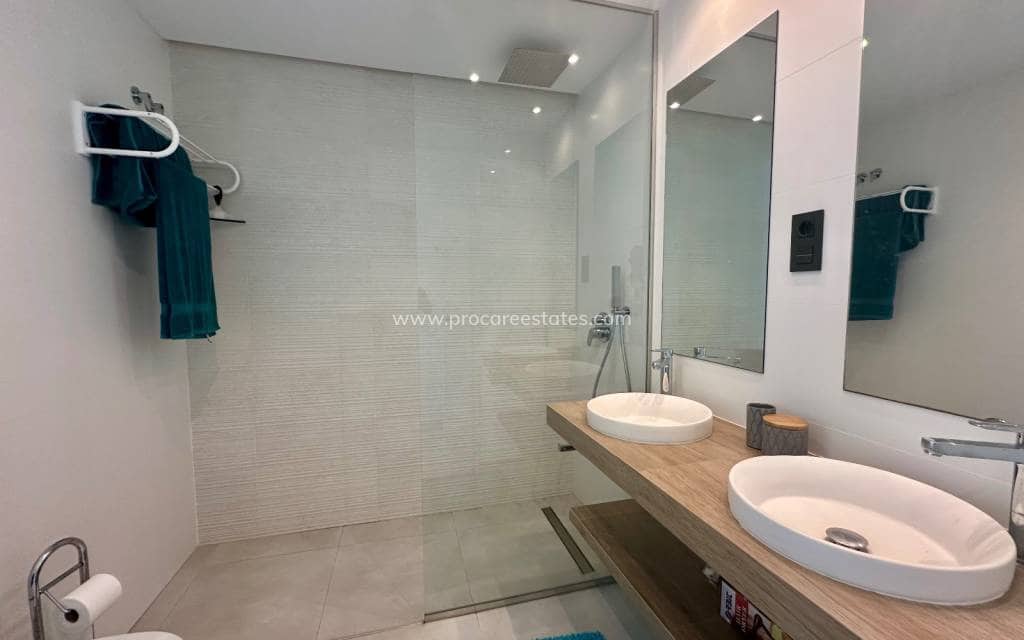 3 chambre Penthouse à vendre à El Raso avec piscine garage - 299 995 € (Ref: 9921476)