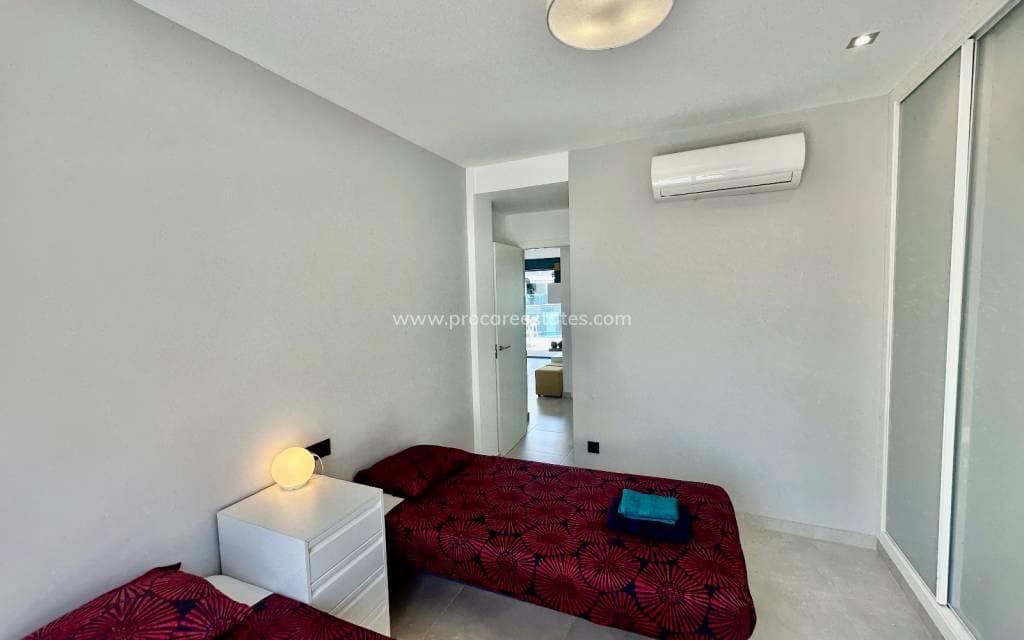 3 chambre Penthouse à vendre à El Raso avec piscine garage - 299 995 € (Ref: 9921476)