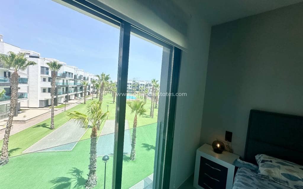 3 chambre Penthouse à vendre à El Raso avec piscine garage - 299 995 € (Ref: 9921476)