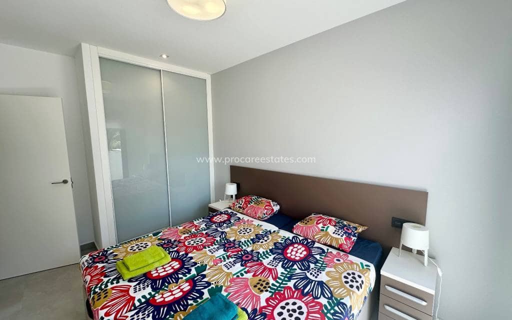 3 chambre Penthouse à vendre à El Raso avec piscine garage - 299 995 € (Ref: 9921476)