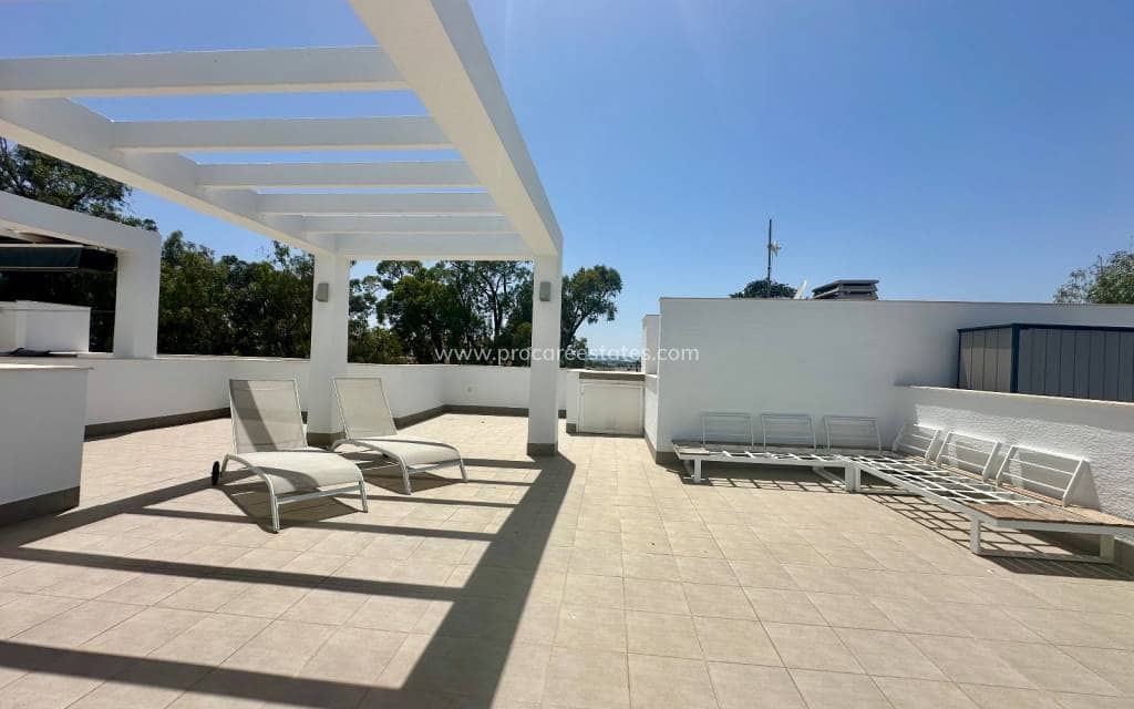 3 chambre Penthouse à vendre à El Raso avec piscine garage - 299 995 € (Ref: 9921476)