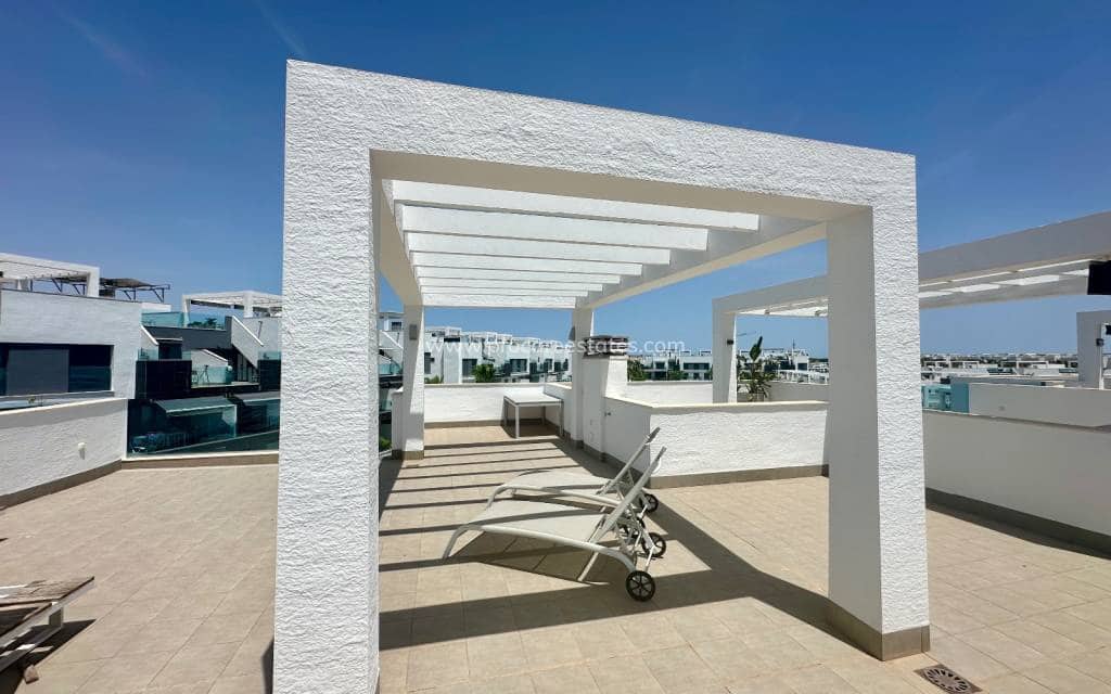 3 chambre Penthouse à vendre à El Raso avec piscine garage - 299 995 € (Ref: 9921476)