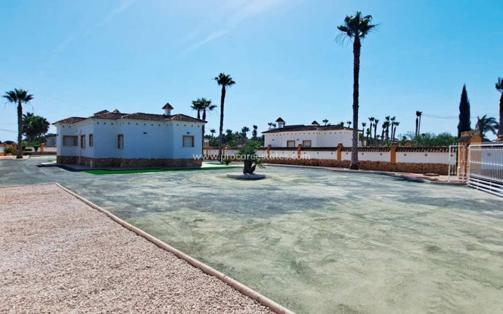 3 sovrum Finca/Hus på landet till salu i Catral med garage - 410 000 € (Ref: 9925236)