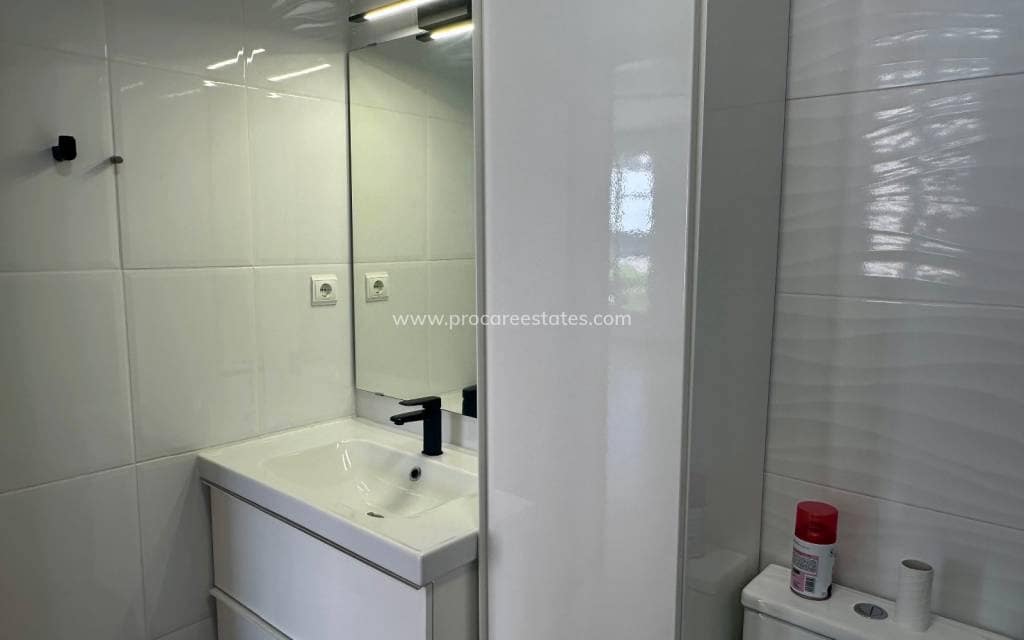 3 Zimmer Apartment zu verkaufen in Ciudad Quesada mit Pool - 205.000 € (Ref: 9937122)