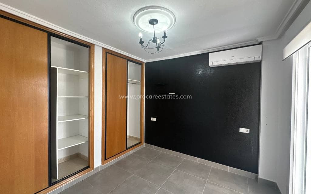 3 Zimmer Apartment zu verkaufen in Ciudad Quesada mit Pool - 205.000 € (Ref: 9937122)