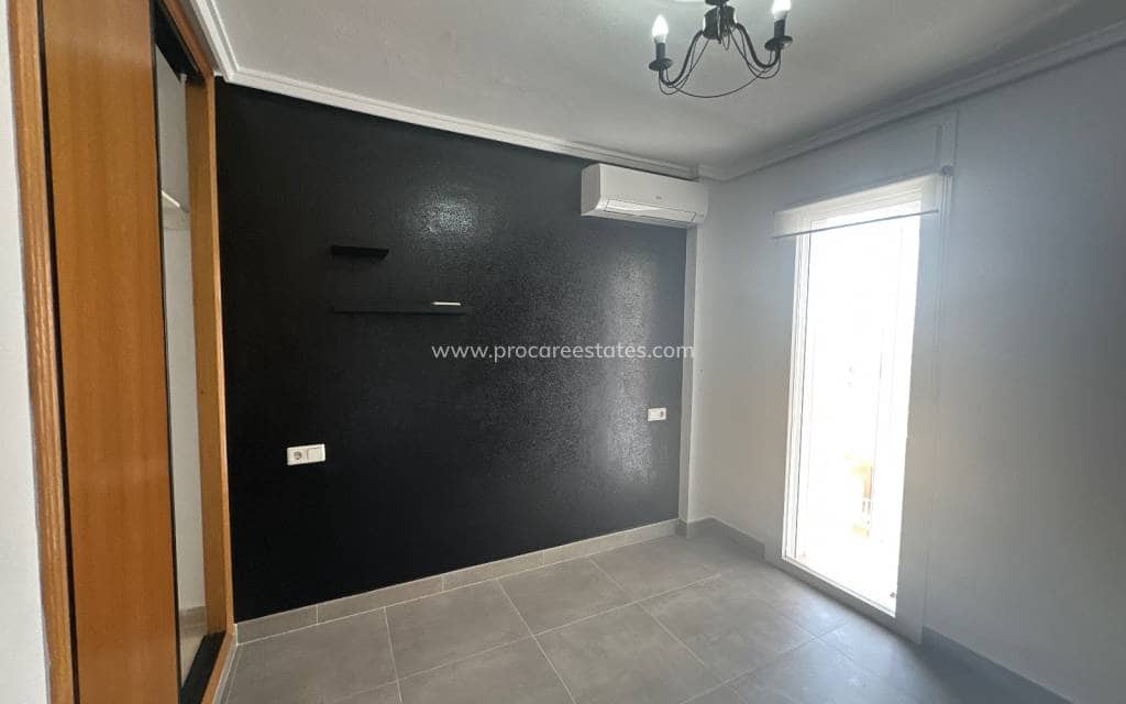 3 Zimmer Apartment zu verkaufen in Ciudad Quesada mit Pool - 205.000 € (Ref: 9937122)