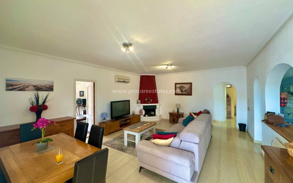 4 sypialnia Finka/Dom wiejski na sprzedaż w Catral z basenem garażem - 375 000 € (Ref: 9983907)