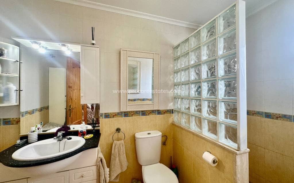 4 sypialnia Finka/Dom wiejski na sprzedaż w Catral z basenem garażem - 375 000 € (Ref: 9983907)