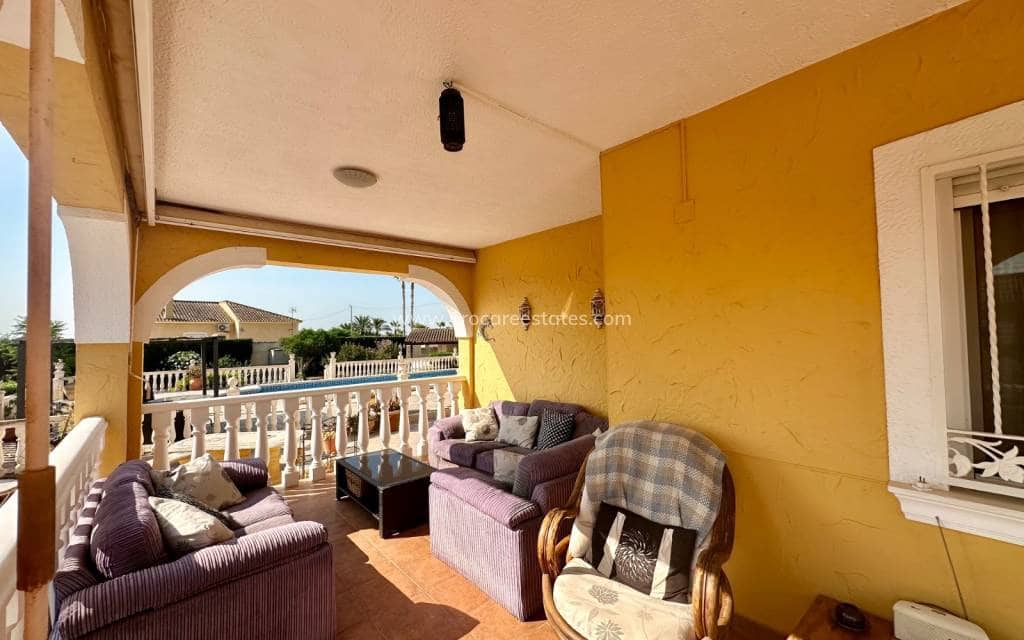 4 sypialnia Finka/Dom wiejski na sprzedaż w Catral z basenem garażem - 375 000 € (Ref: 9983907)