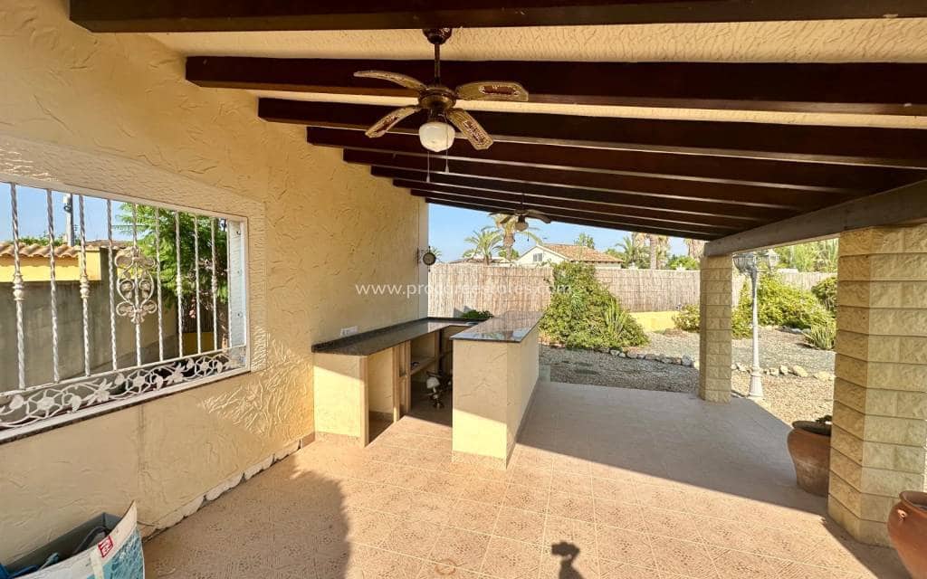 4 sypialnia Finka/Dom wiejski na sprzedaż w Catral z basenem garażem - 375 000 € (Ref: 9983907)