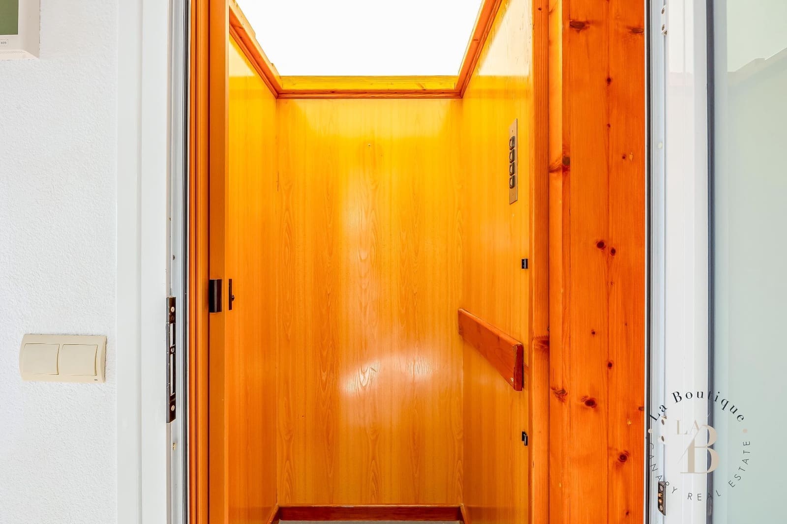 5 makuuhuone Huvila myytävänä paikassa San Agustin mukana uima-altaan 
autotalli - 1 900 000 € (Ref: 10002579)