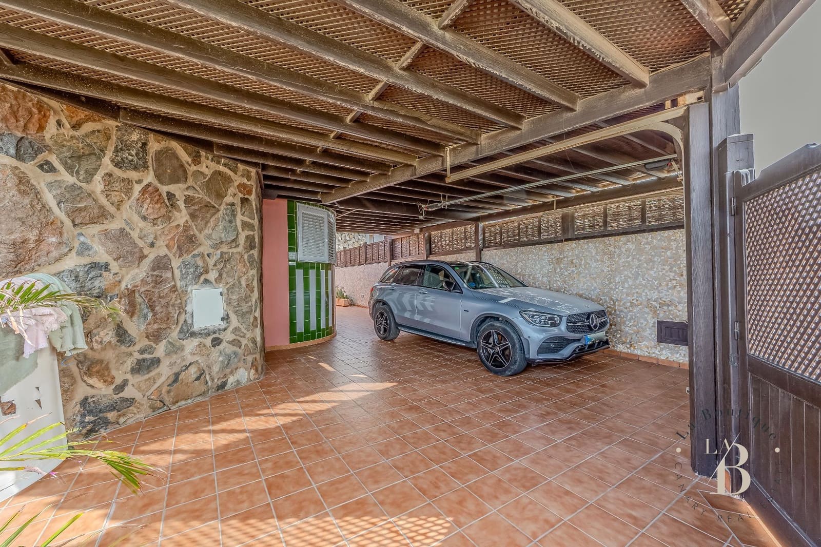 5 makuuhuone Huvila myytävänä paikassa San Agustin mukana uima-altaan 
autotalli - 1 900 000 € (Ref: 10002579)