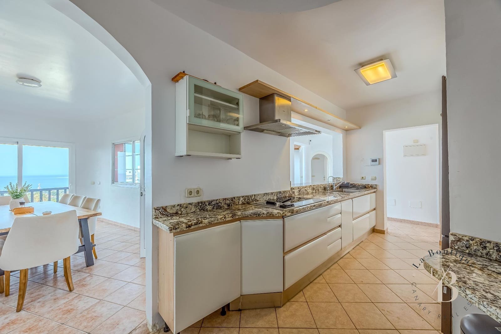 5 bedroom Villa for rent in San Agustin with pool garage - € 4,000 (Ref: 10008290)