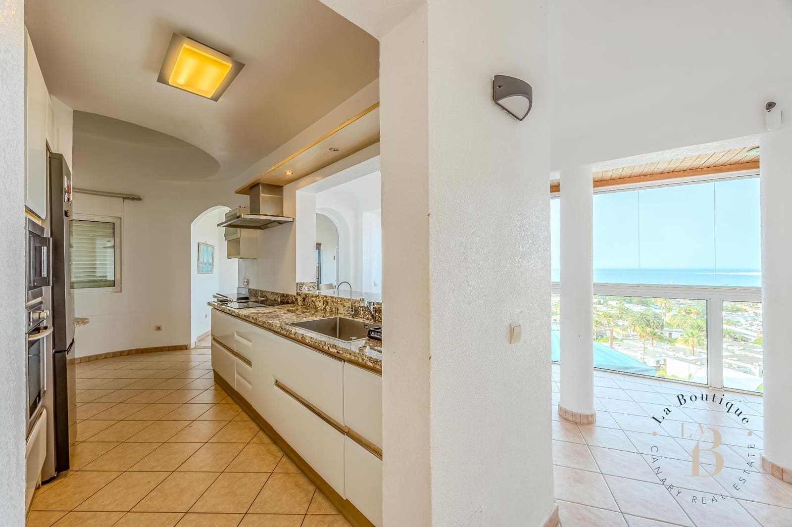 5 bedroom Villa for rent in San Agustin with pool garage - € 4,000 (Ref: 10008290)