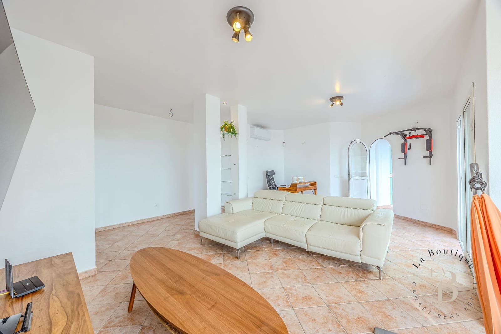 5 bedroom Villa for rent in San Agustin with pool garage - € 4,000 (Ref: 10008290)