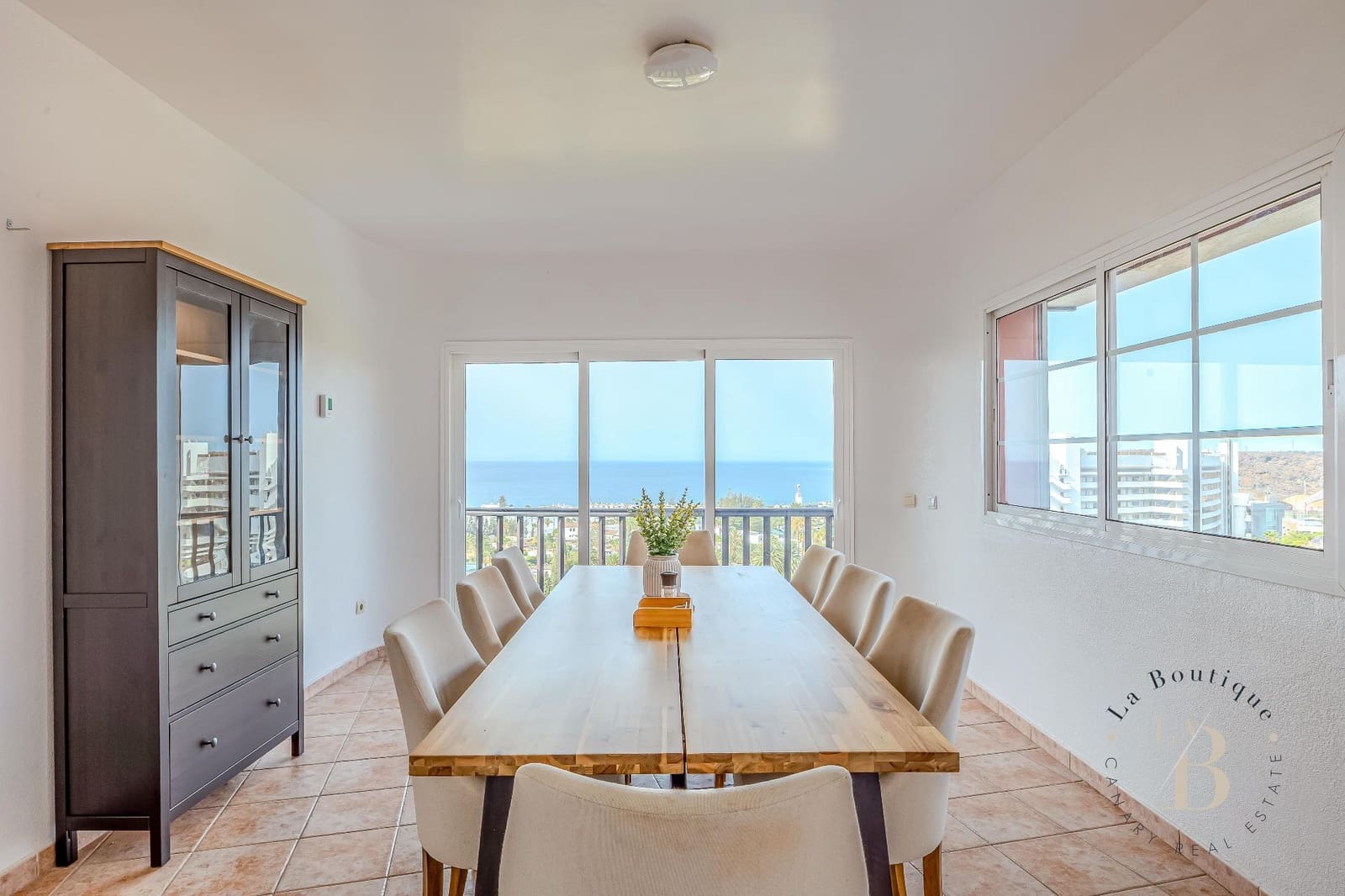5 bedroom Villa for rent in San Agustin with pool garage - € 4,000 (Ref: 10008290)