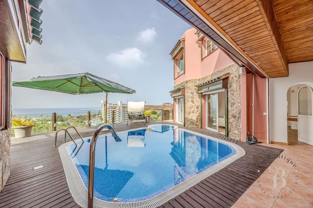 5 bedroom Villa for rent in San Agustín, San Bartolomé de Tirajana with pool garage - € 4,000 (Ref: 10008290)
