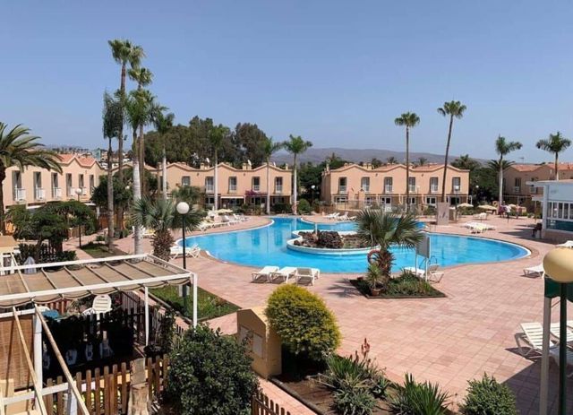 1 slaapkamer Bungalow te huur in Campo Internacional, San Bartolomé de Tirajana met zwembad garage - € 1.100 (Ref: 10026702)