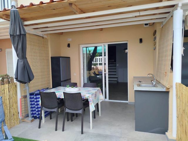 1 slaapkamer Bungalow te huur in Campo Internacional, San Bartolomé de Tirajana met zwembad garage - € 1.100 (Ref: 10026702)